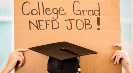 🎓 Breaking the Mold: How 2025 Graduates Can Stand Out in Today’s Job Market